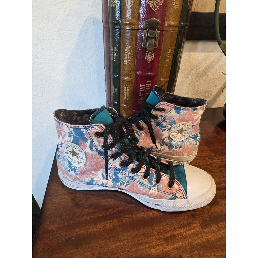 Converse Chuck Taylor All Star High Women's Size 11 Floral Mens Size 9